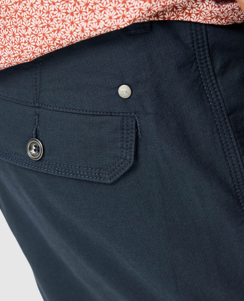 The Gunn 7" Short, NAVY, Flat Lay