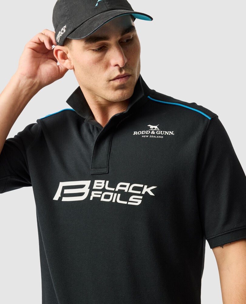 Miro Bay Polo, OBSIDIAN, Detail 3