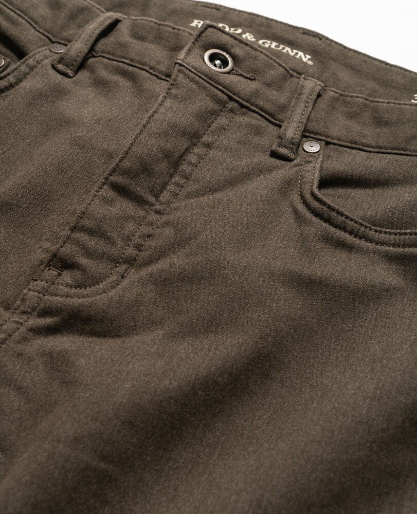 Motion 2 Straight Jean, NUTMEG, Detail 2