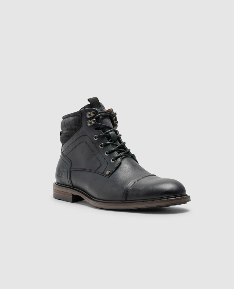 Dunedin Military Boot, ONYX WASH, Off Front