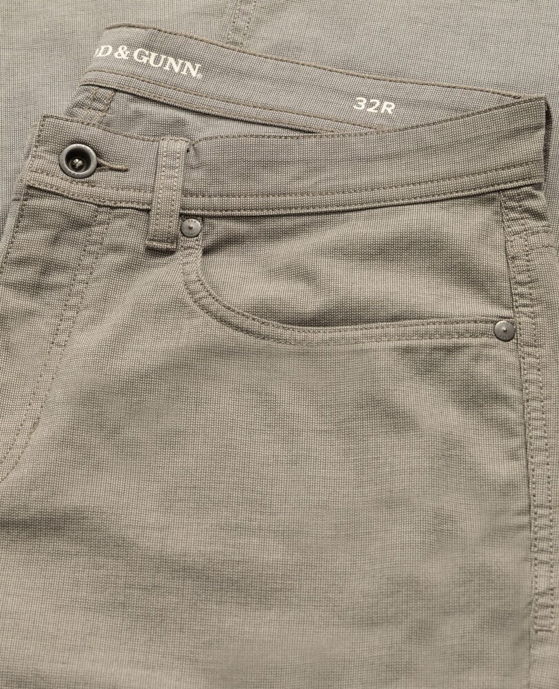 Jean droit Gunn, LATTE, Detail 2