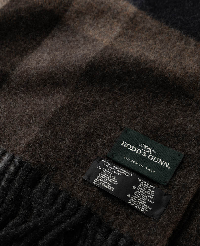 Jervois Road Schal, ERDE, Back