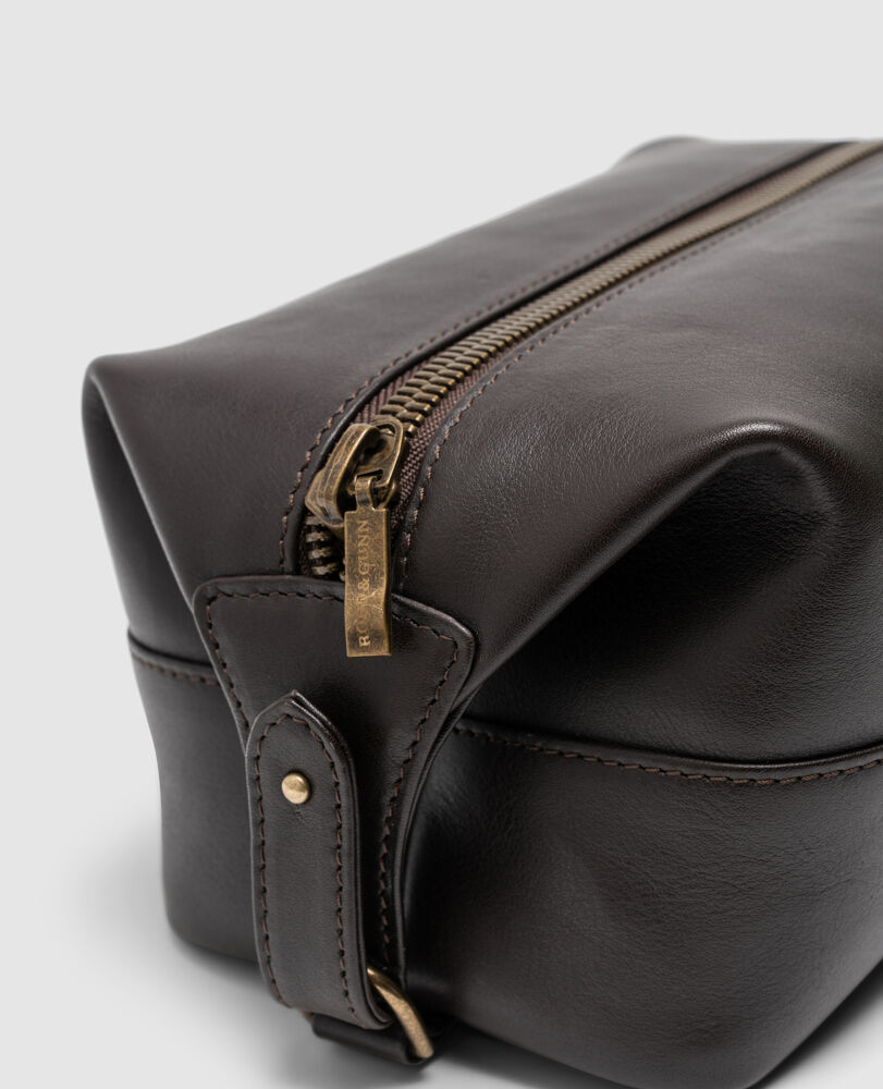 Kingston Shave Bag, CHOCOLATE