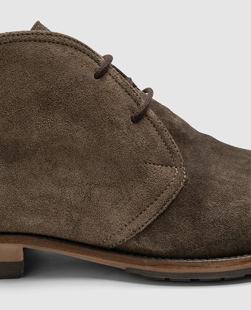 Pebbly hill chukka boot clearance