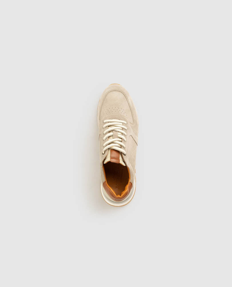 Peria Sneaker, EIS
