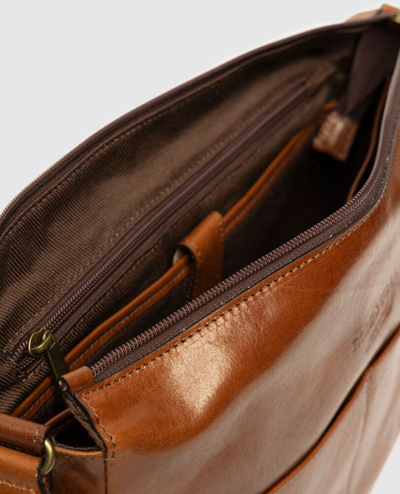 Cambridge Messenger Satchel, COGNAC, Detail 3