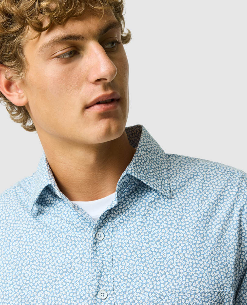Denniston Sports Fit Shirt, BLUEJAY, Flat Lay