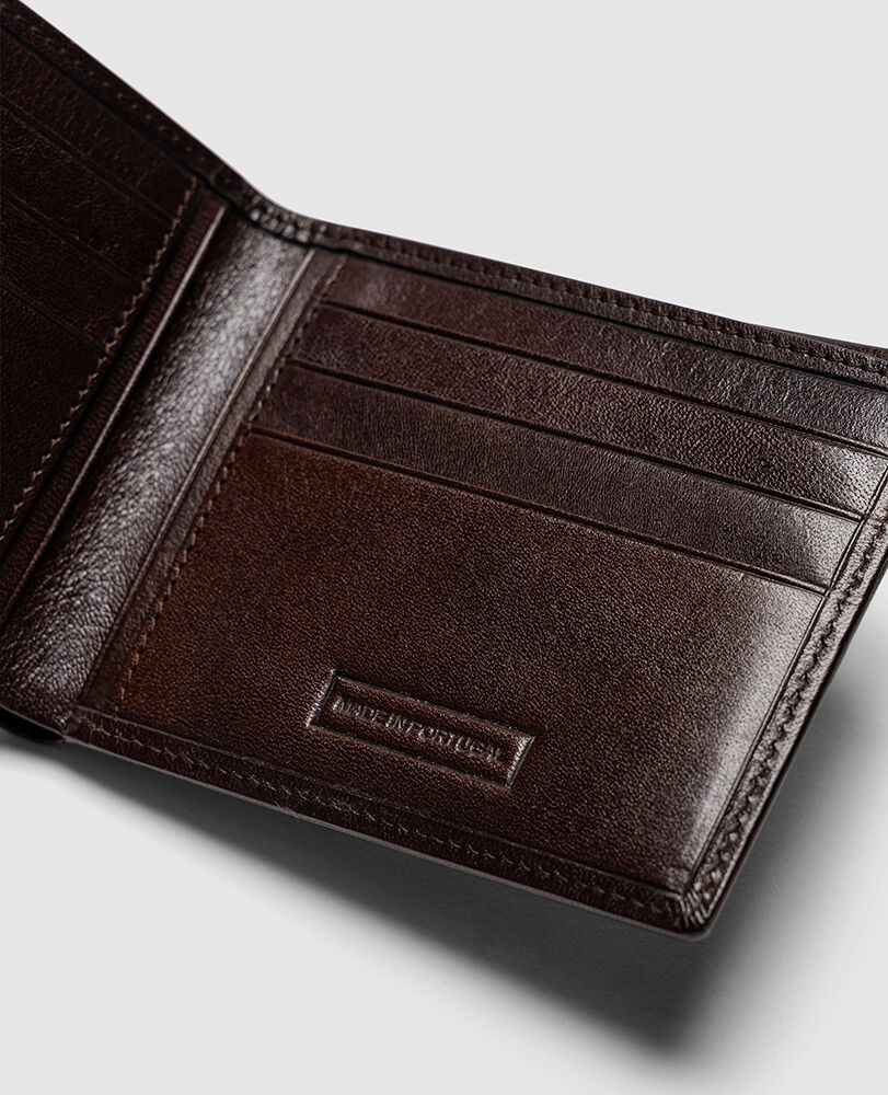 Wakefield Bi-Fold Wallet, CHOCOLATE, Detail 2