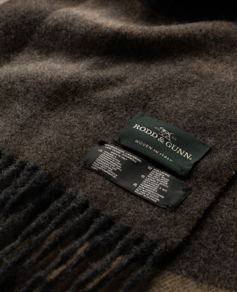 Jervois Road Schal, ERDE, Back