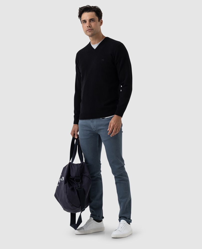 Inchbonnie Knit, ONYX, Off Front