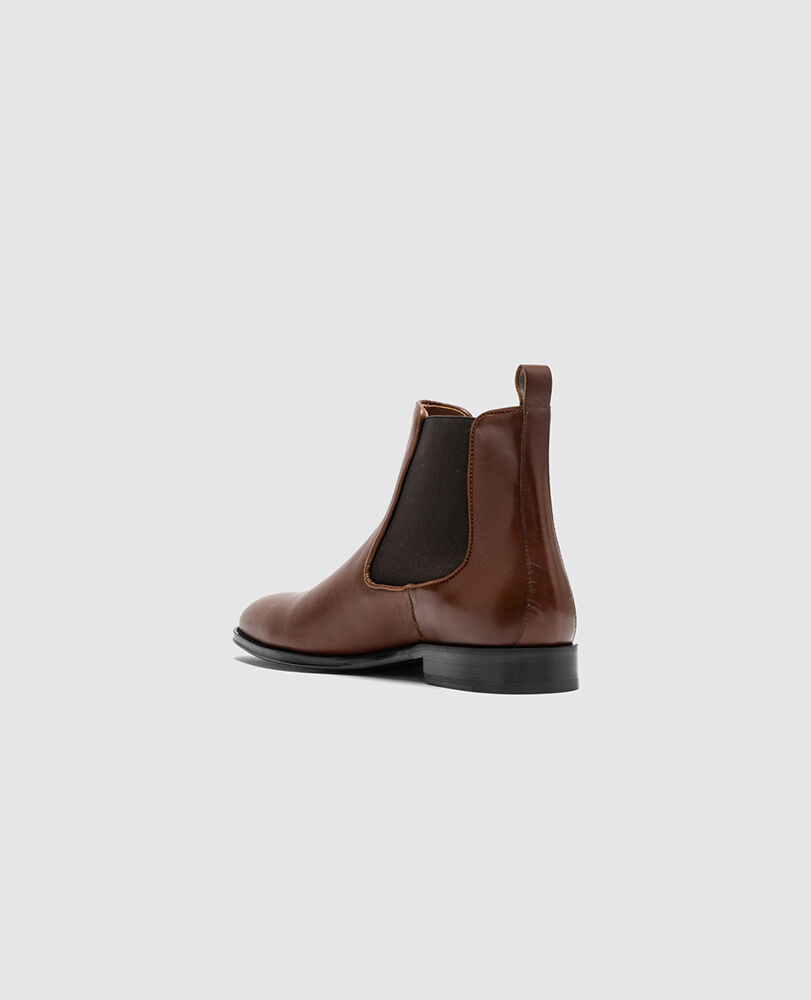 Saddleview Chelsea Boot, COGNAC, Flat Lay