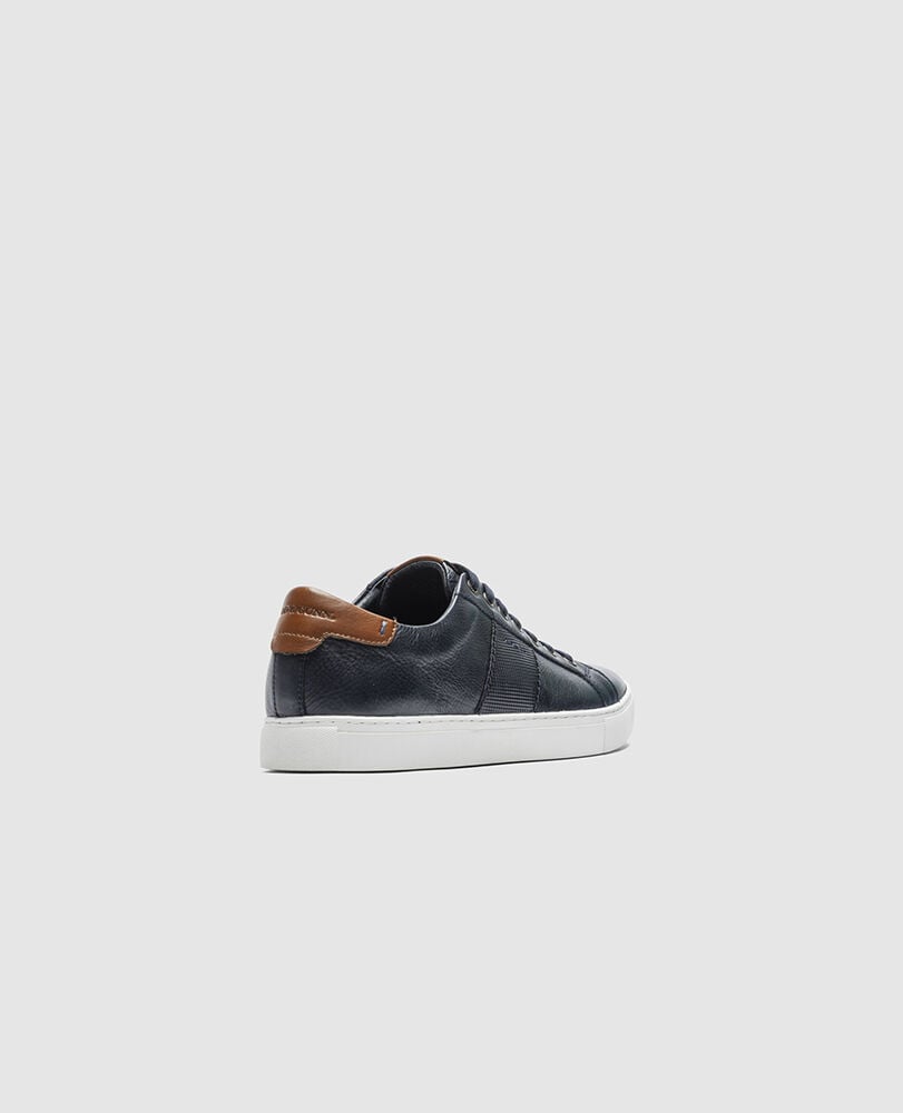 Endeavour Cruise Sneaker, NAVY, Back