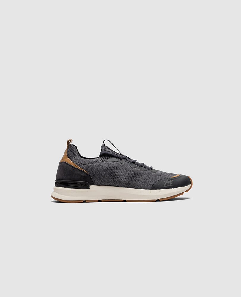 Gunn-Runner Flow, AKTIVKOHLE, Front