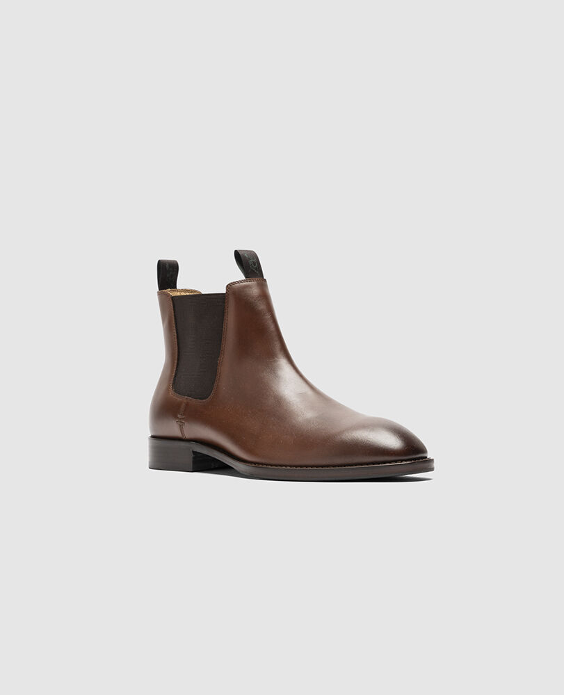 Farmlands Chelsea Boot, CHESTNUT, Off Front