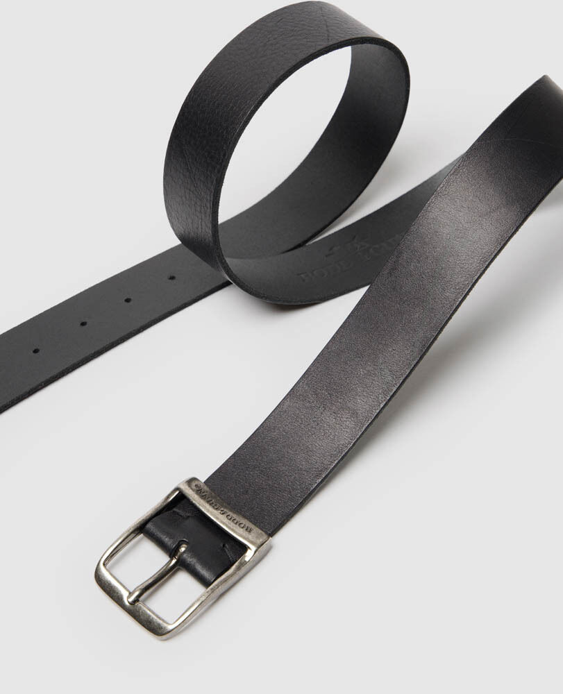 Coronet Crescent Gürtel, NERO, Flat Lay