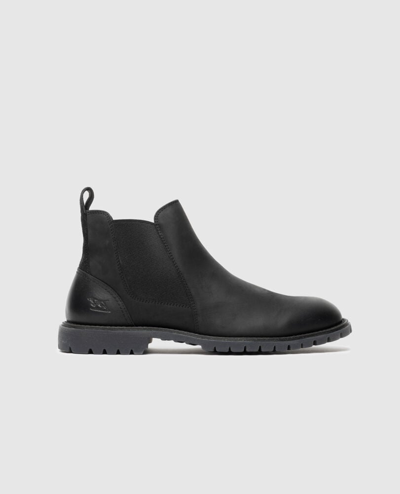 Clearmont Chelsea Boot, ONYX, Front