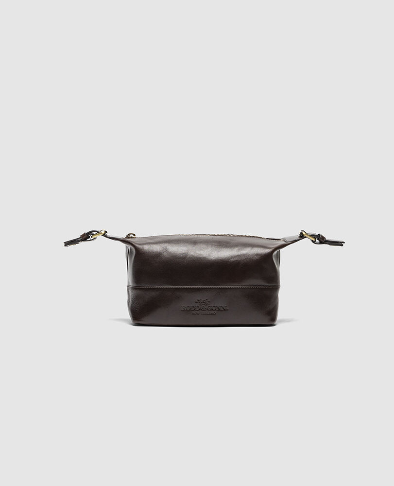 Picton Washbag, CHOCOLATE, Off Front