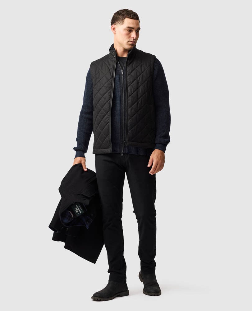 Jervois Vest, NERO, Off Front