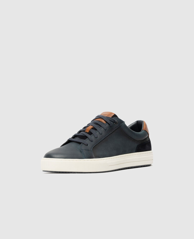 Transit Sneaker &middot; Sea 44, SEA