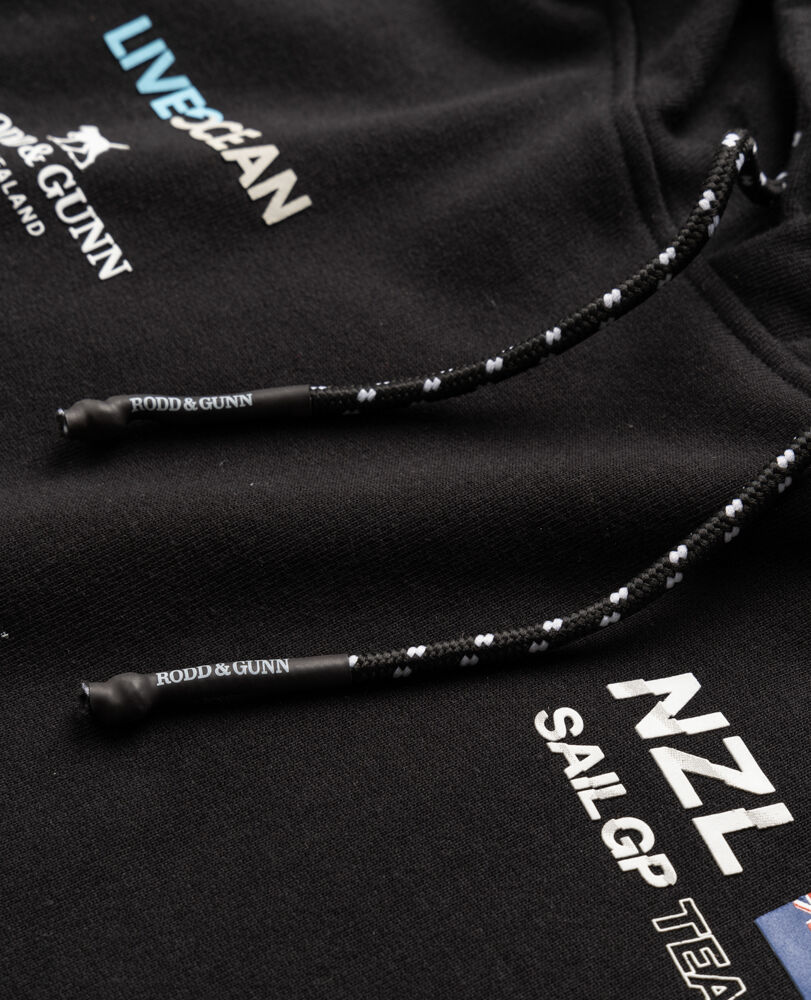 Wellington Bay Sweat, OBSIDIAN, Detail 2