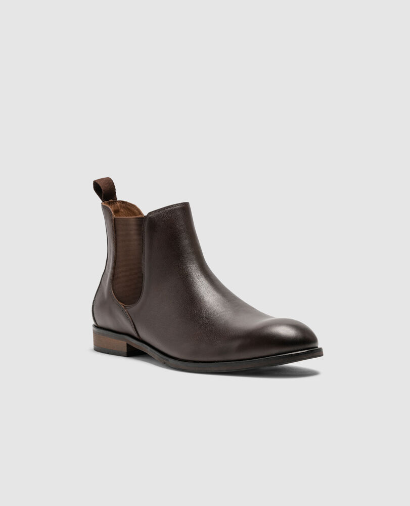 Kingsview Road Chelsea Boot, CHOCOLATE, Off Front