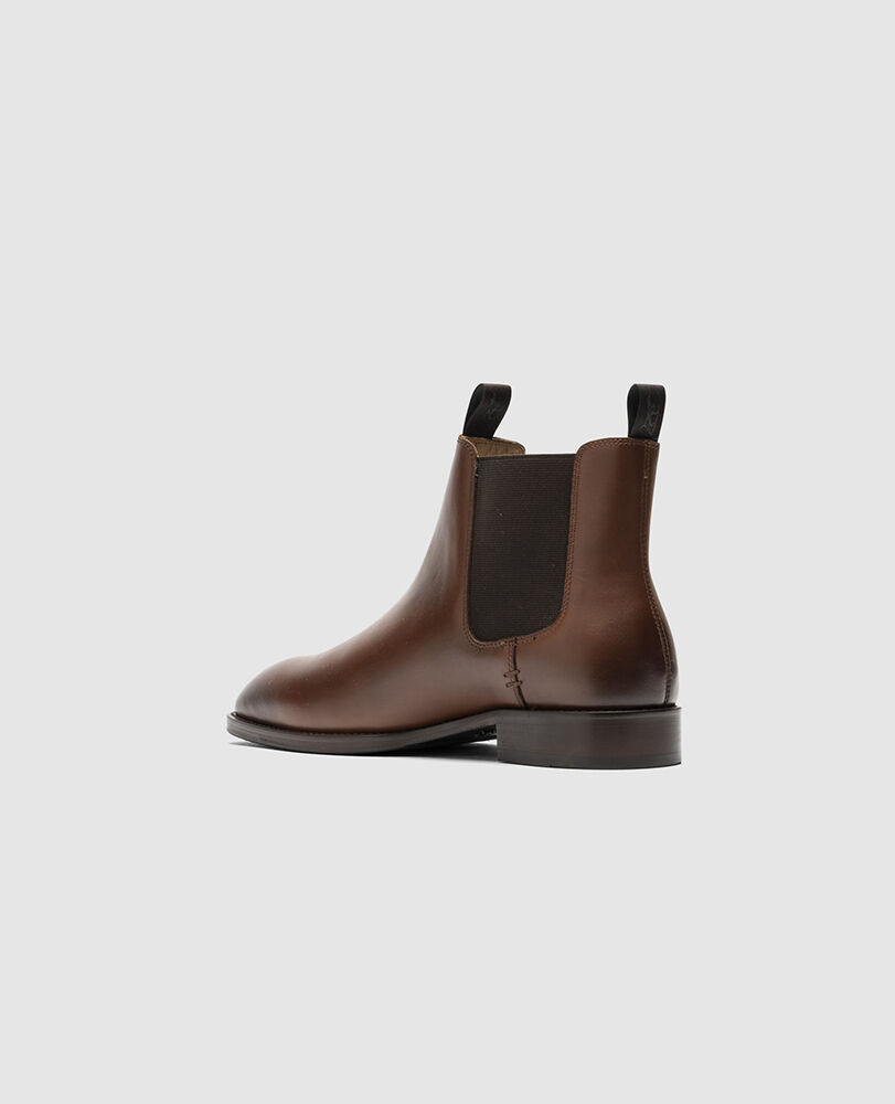Farmlands Chelsea Boot, CHESTNUT, Flat Lay
