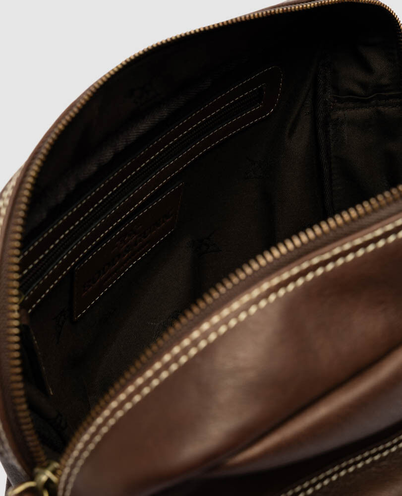 Drury Messenger, CHOCOLATE, Detail 2