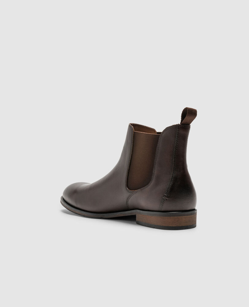 Kingsview Road Chelsea Boot, CHOCOLATE, Flat Lay
